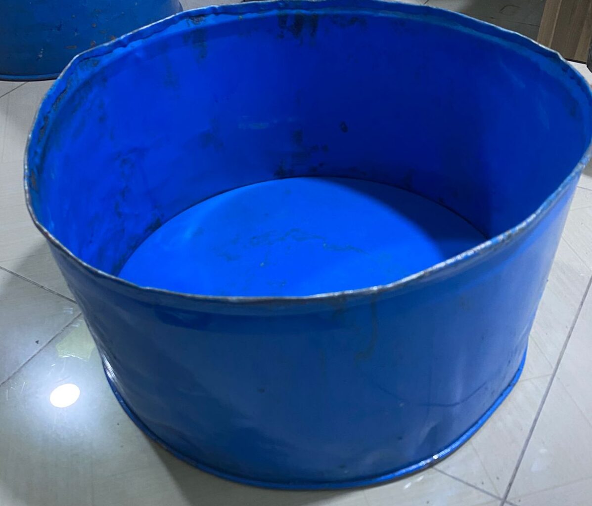 Bate metalica para concreto